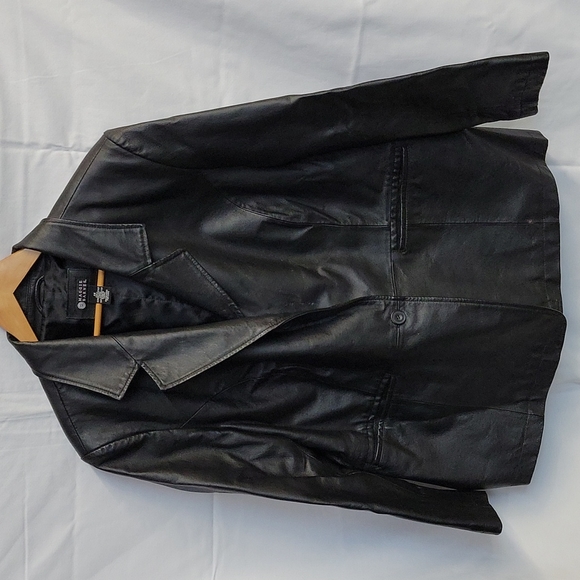 Maggie Barnes Jackets & Blazers - Maggie Barnes black ladies jacket